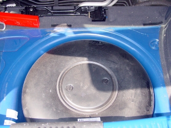 VW-Fox-Gasanlage-Reserveradmuldentank